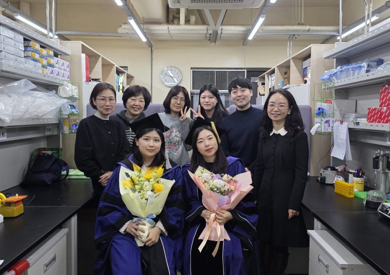2025년 2월 25일 김지은, 전세은 선생님 졸업 기념
